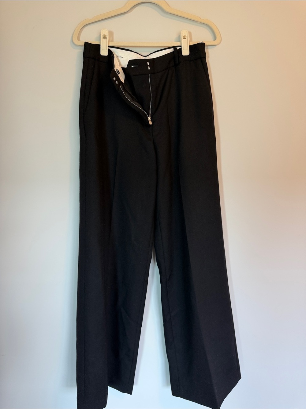 NWT BABATON Aritzia tailored trousers black size 6